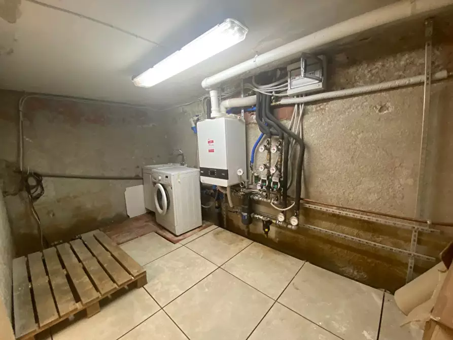 Immagine 35 di Villa in affitto  a Lucca