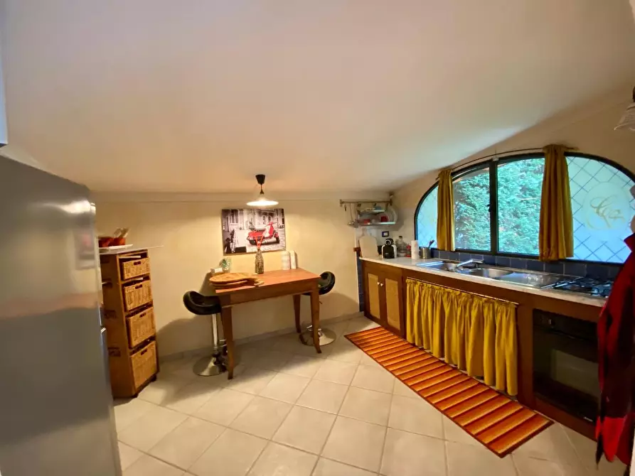 Immagine 34 di Villa in vendita  a Pescaglia