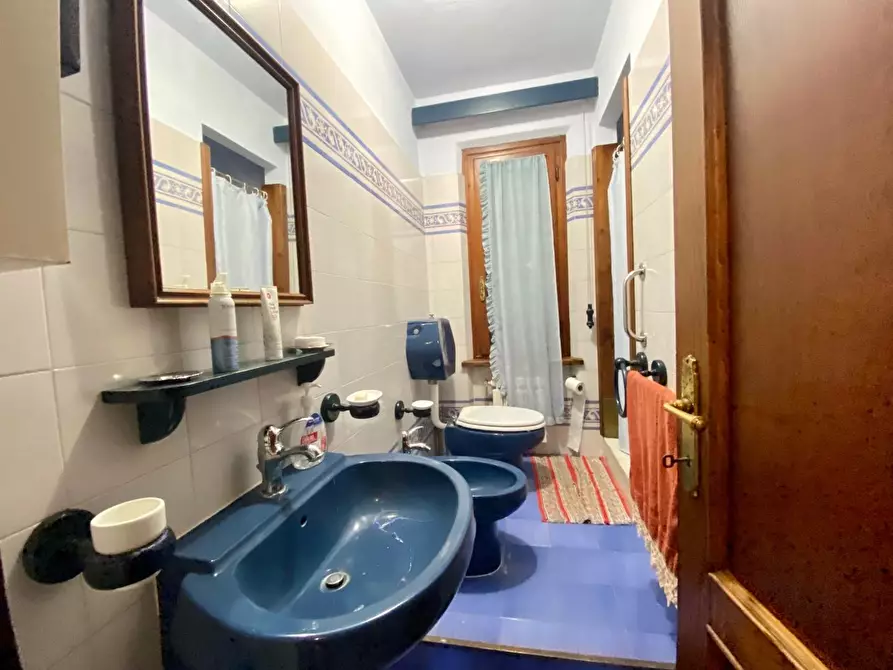 Immagine 29 di Villa in vendita  a Pescaglia