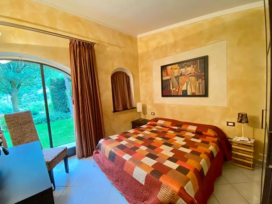 Immagine 36 di Villa in vendita  a Pescaglia