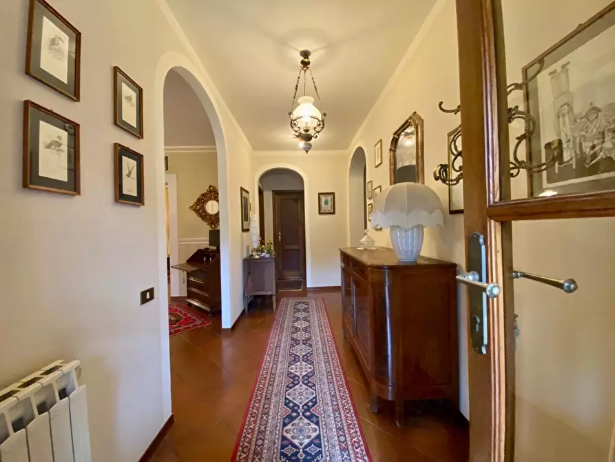 Immagine 15 di Villa in vendita  a Pescaglia