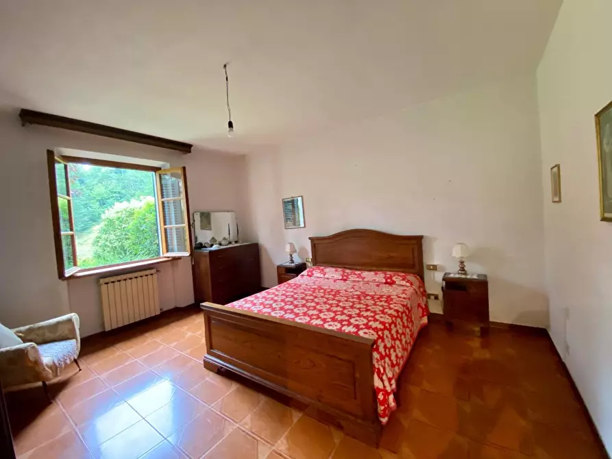Immagine 41 di Villa in vendita  a Pescaglia