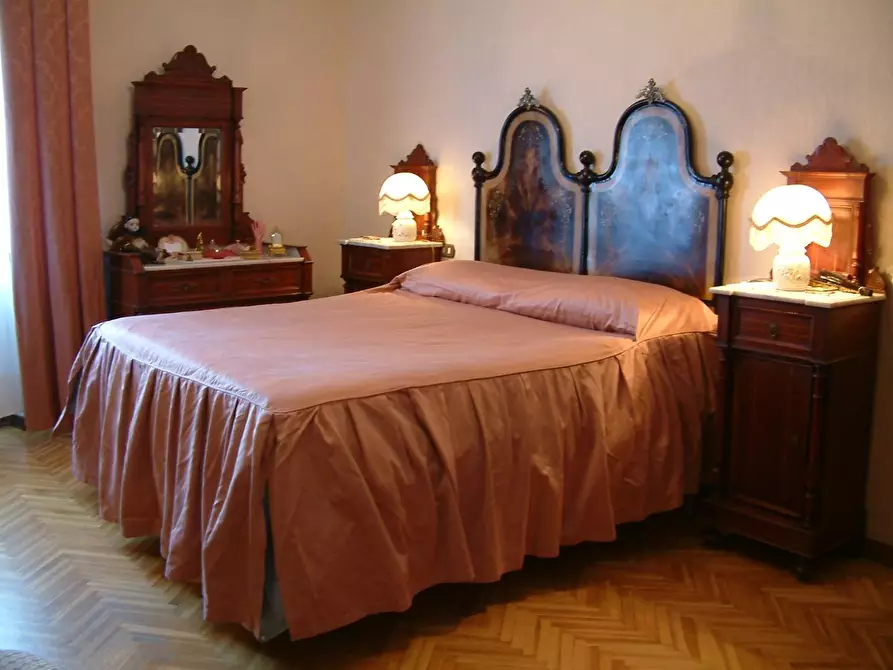 Immagine 11 di Villa in vendita  a Calci