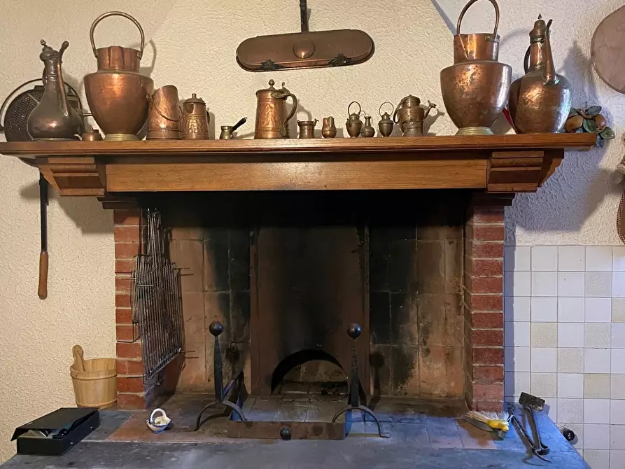 Immagine 7 di Villa in vendita  a Calci