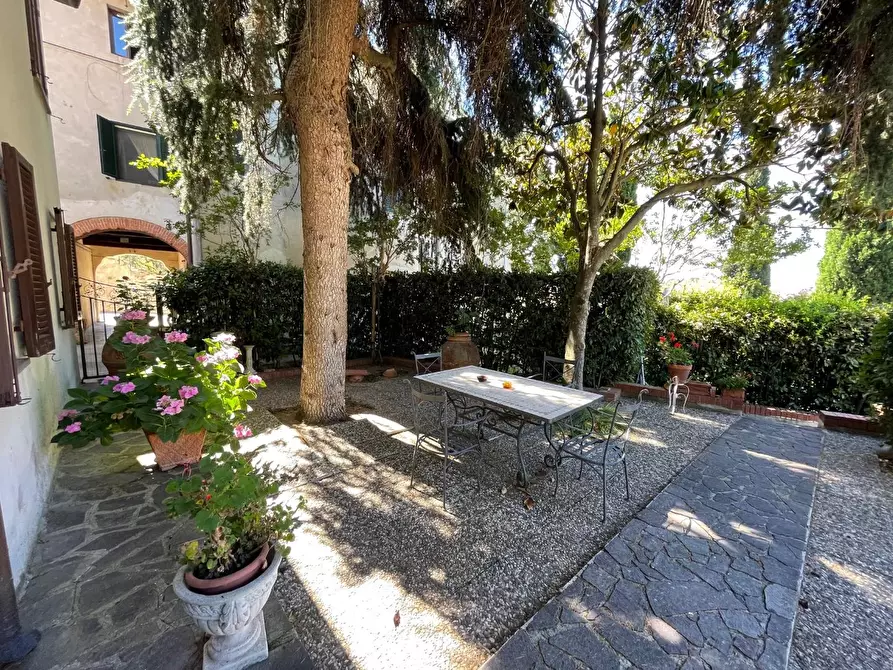 Immagine 20 di Villa in vendita  a Calci