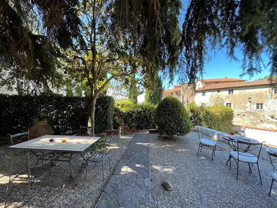 Immagine 21 di Villa in vendita  a Calci