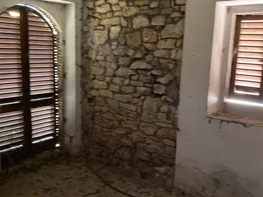 Immagine 7 di Villa in vendita  a Arezzo