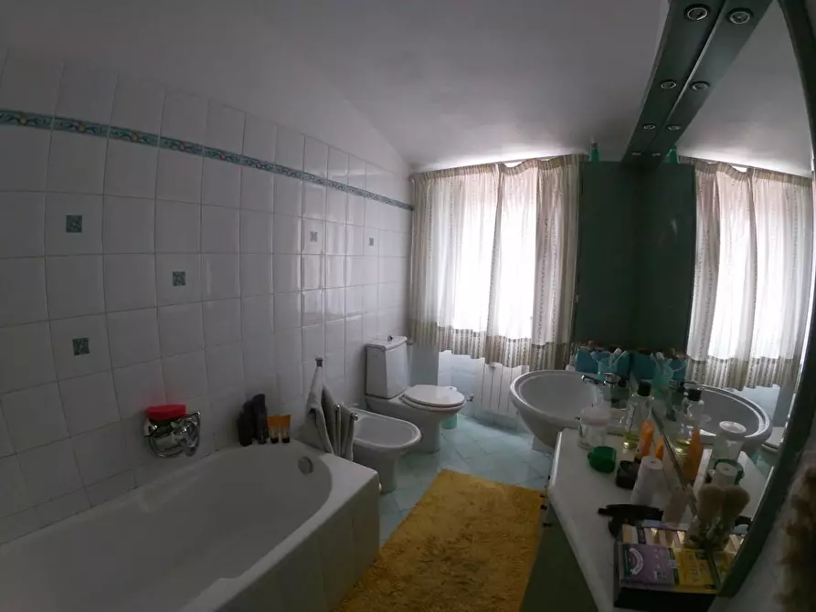 Immagine 14 di Casa semindipendente in vendita  a Carrara