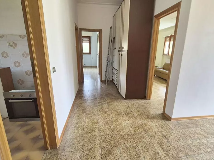 Immagine 50 di Villa in vendita  a Camaiore
