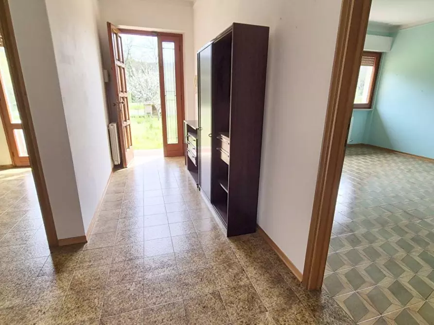 Immagine 39 di Villa in vendita  a Camaiore