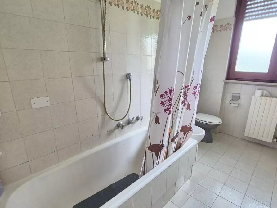Immagine 64 di Villa in vendita  a Camaiore