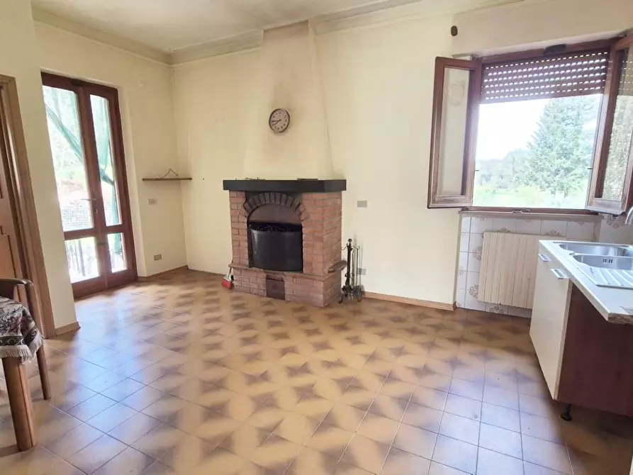 Immagine 13 di Villa in vendita  a Camaiore