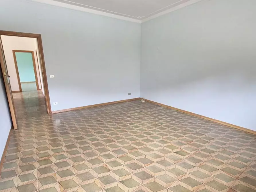 Immagine 60 di Villa in vendita  a Camaiore