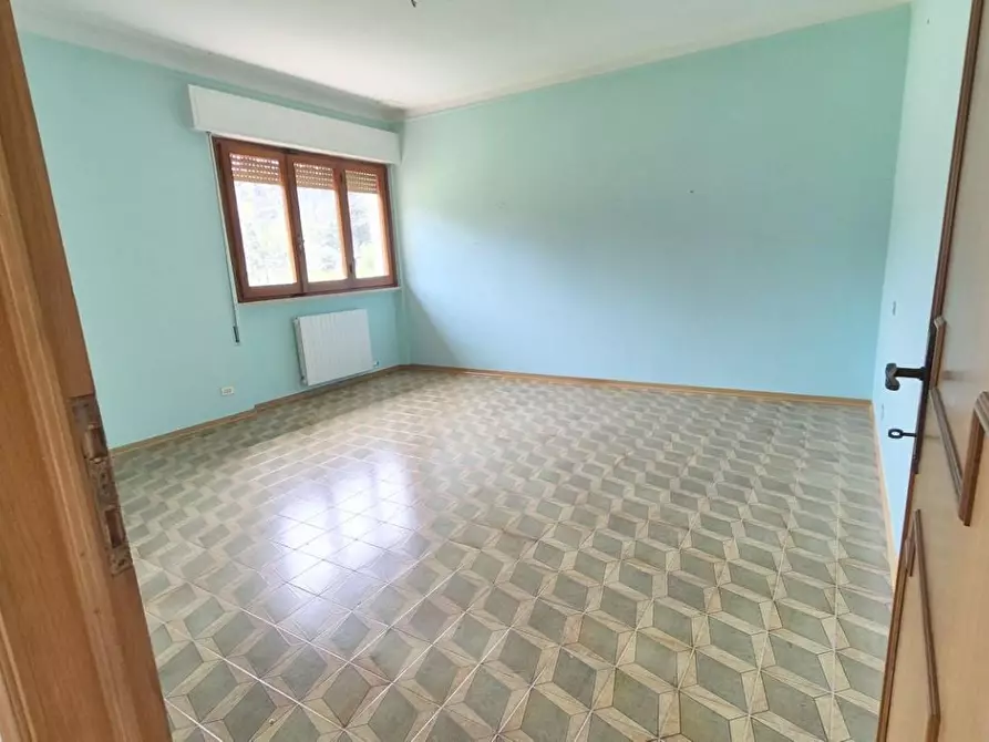 Immagine 40 di Villa in vendita  a Camaiore