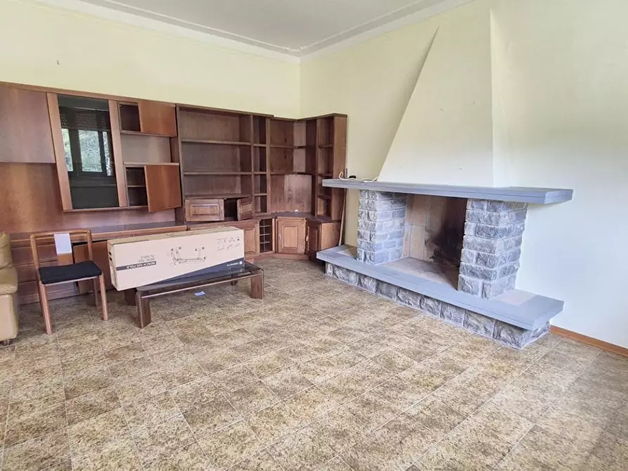 Immagine 33 di Villa in vendita  a Camaiore
