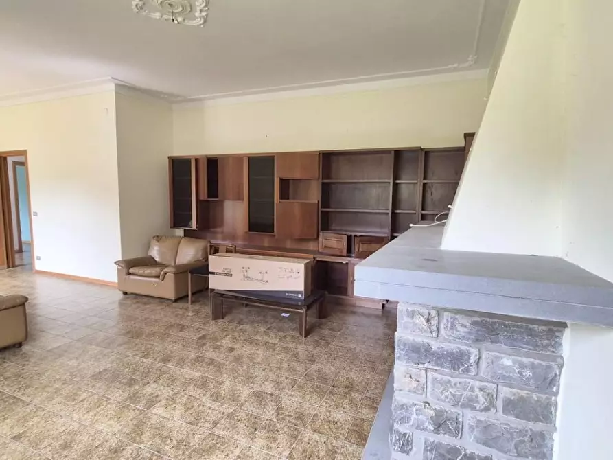 Immagine 34 di Villa in vendita  a Camaiore