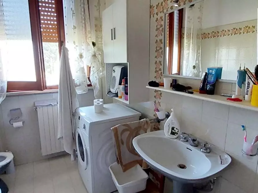 Immagine 30 di Villa in vendita  a Camaiore