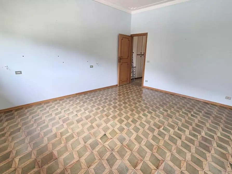 Immagine 58 di Villa in vendita  a Camaiore
