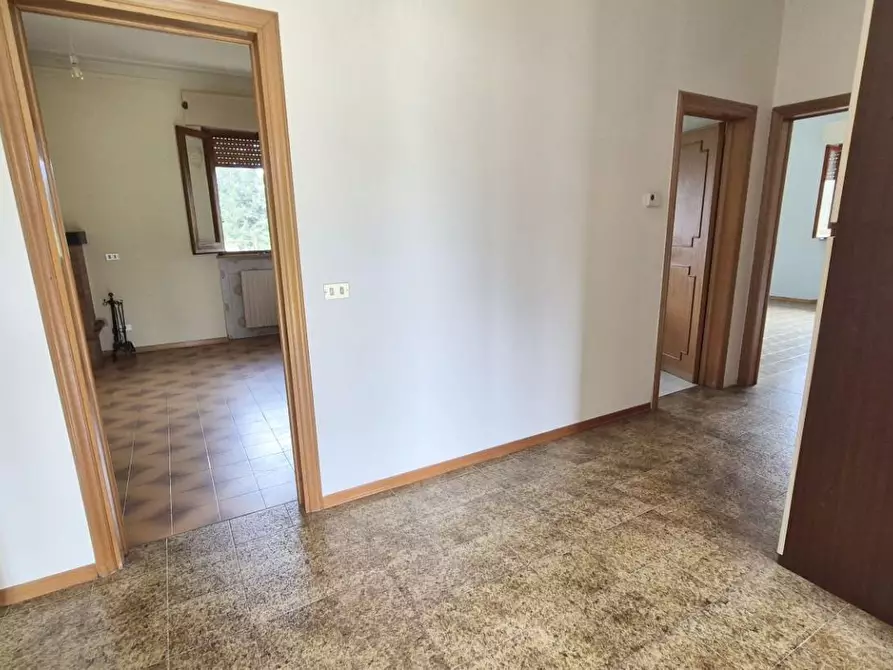 Immagine 49 di Villa in vendita  a Camaiore