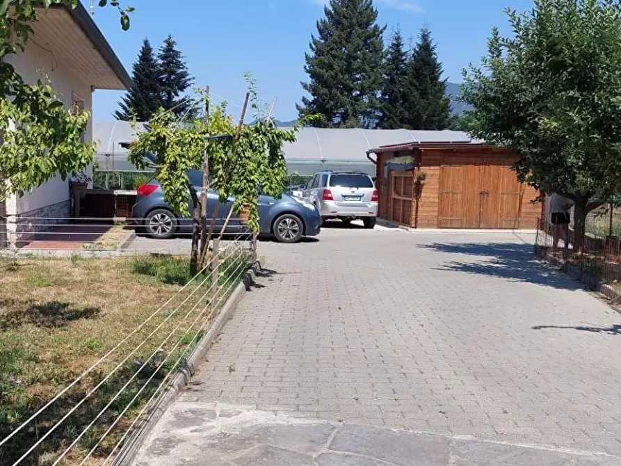 Immagine 48 di Villa in vendita  a Camaiore