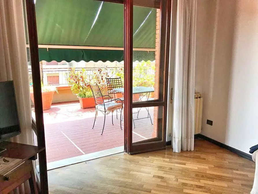 Immagine 7 di Mansarda in vendita  a Massa