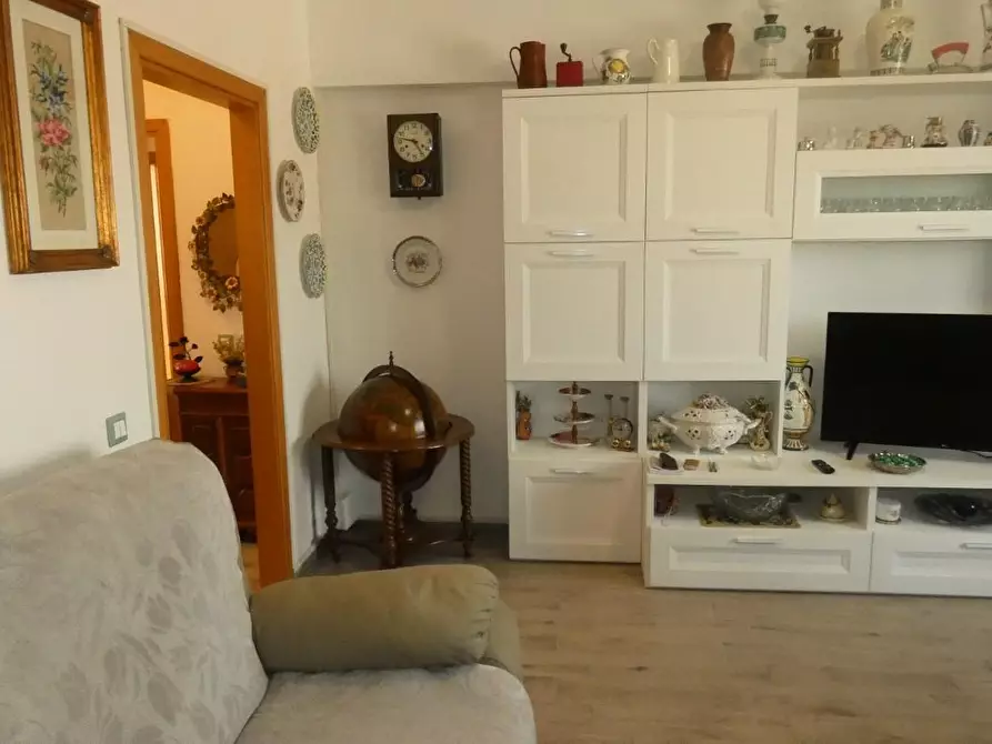 Immagine 5 di Appartamento in vendita  a Rosignano Marittimo