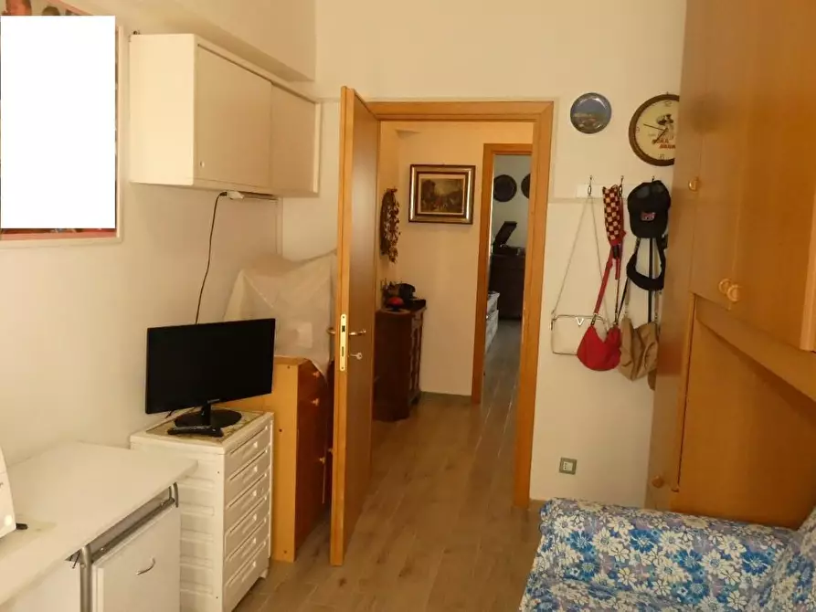 Immagine 11 di Appartamento in vendita  a Rosignano Marittimo