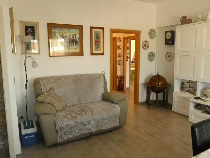 Immagine 3 di Appartamento in vendita  a Rosignano Marittimo