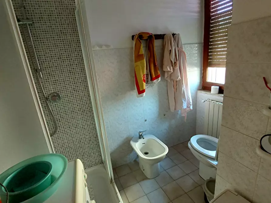 Immagine 9 di Appartamento in vendita  a Massa