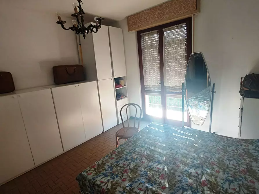 Immagine 4 di Appartamento in vendita  a Massa