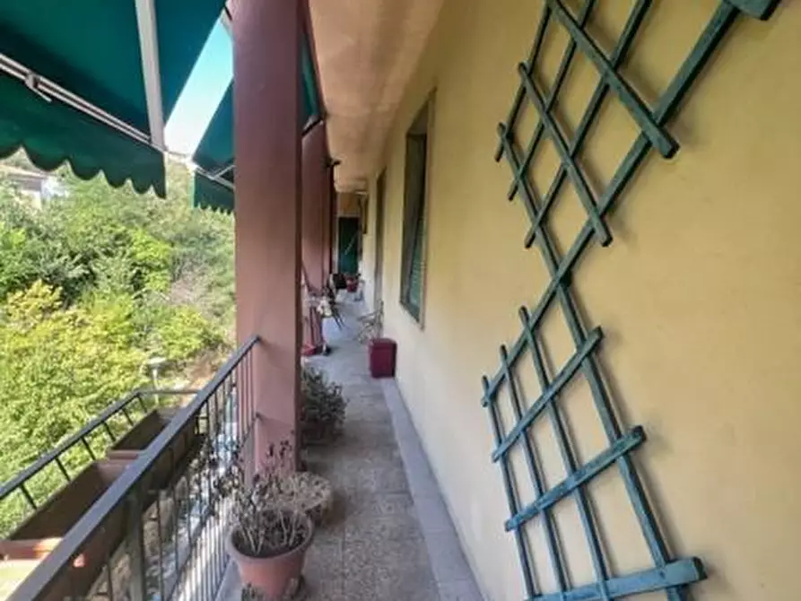 Immagine 9 di Appartamento in vendita  a Siena