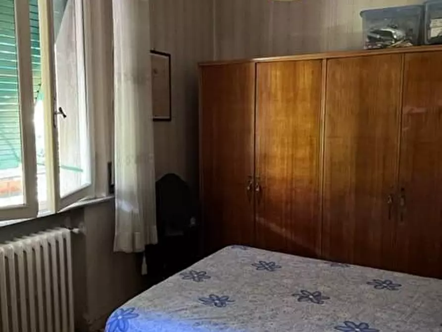 Immagine 10 di Appartamento in vendita  a Siena