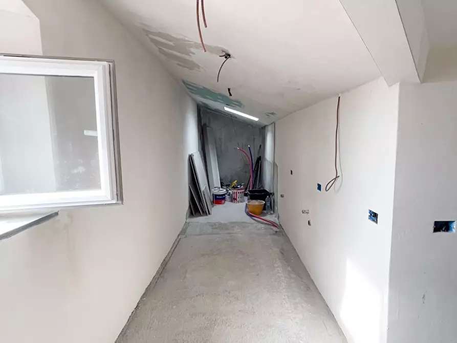 Immagine 29 di Appartamento in vendita  a Livorno