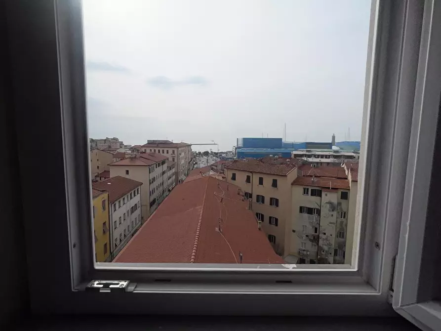 Immagine 26 di Appartamento in vendita  a Livorno
