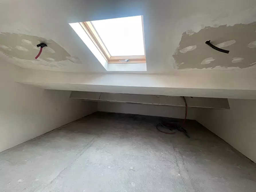 Immagine 18 di Appartamento in vendita  a Livorno