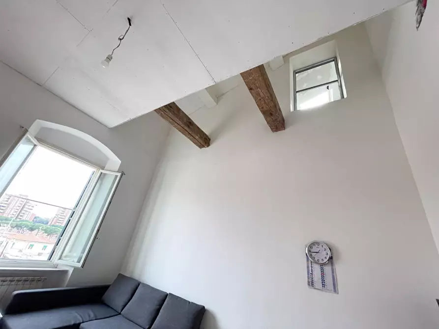 Immagine 36 di Appartamento in vendita  a Livorno