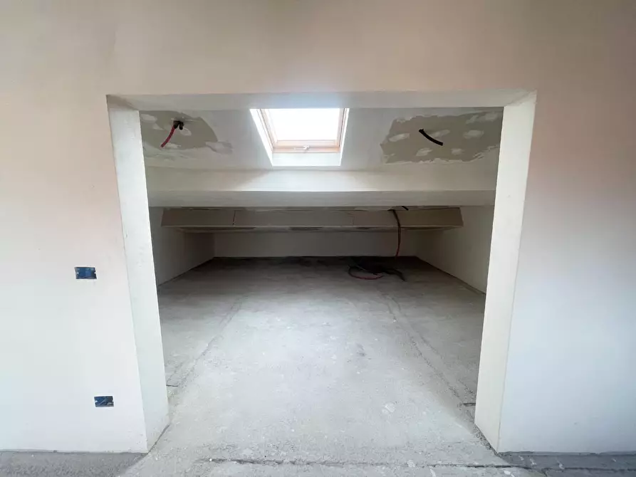 Immagine 17 di Appartamento in vendita  a Livorno