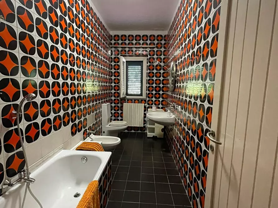 Immagine 27 di Villa in vendita  a Crespina Lorenzana