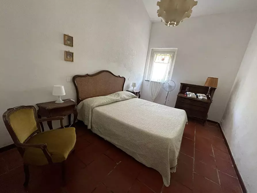 Immagine 47 di Villa in vendita  a Crespina Lorenzana