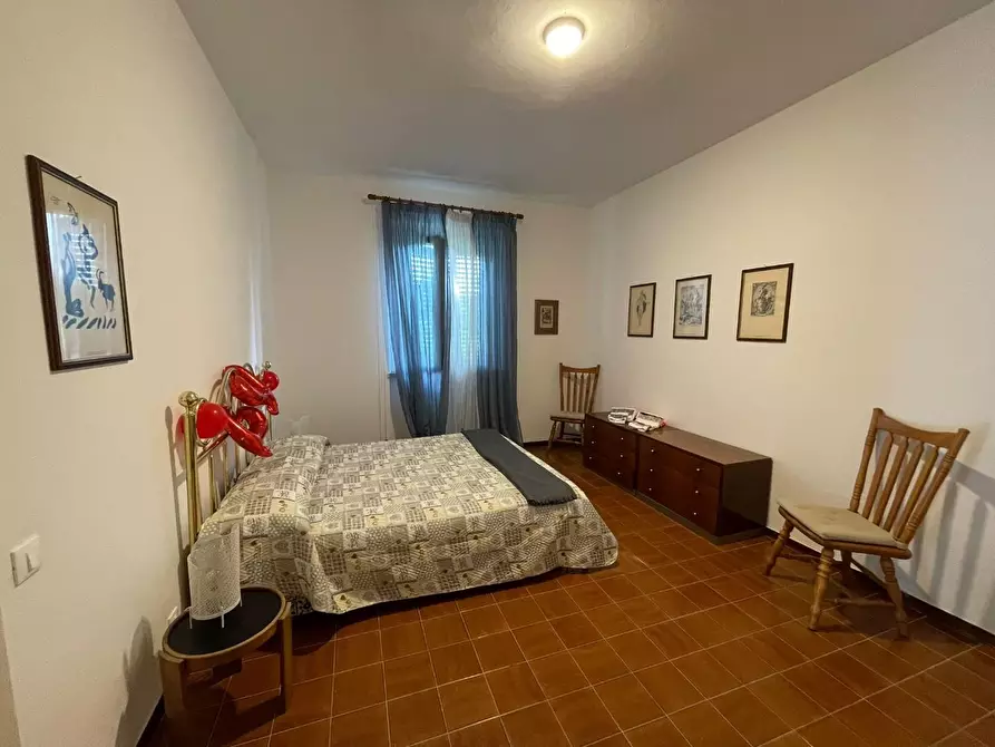 Immagine 43 di Villa in vendita  a Crespina Lorenzana