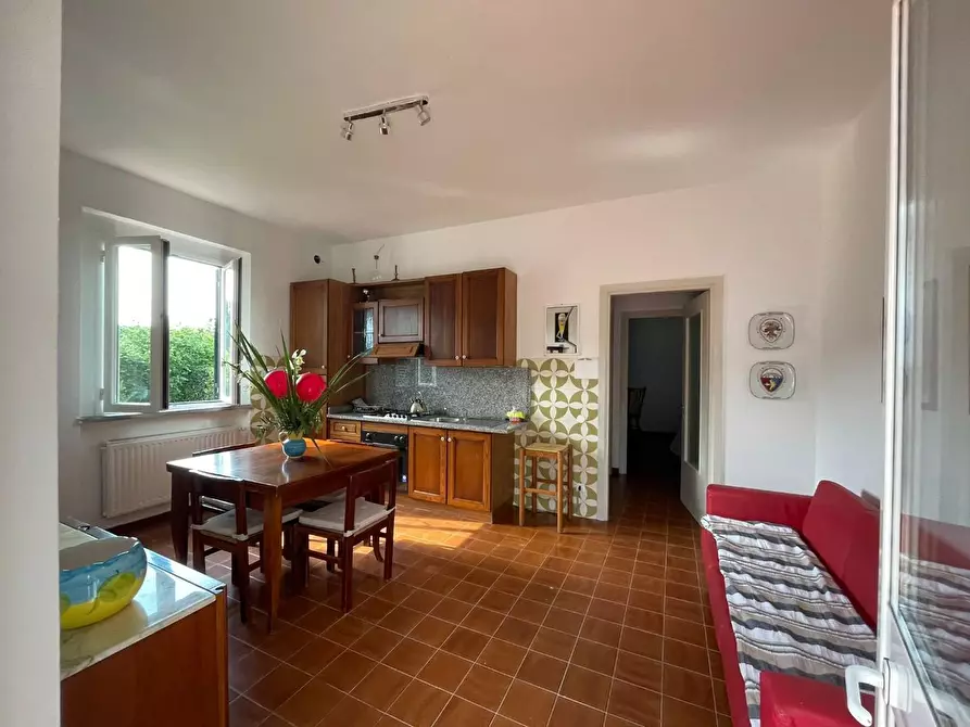 Immagine 45 di Villa in vendita  a Crespina Lorenzana