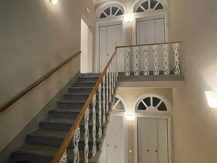 Immagine 5 di Appartamento in vendita  a Livorno