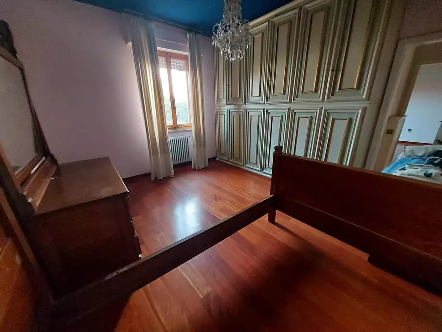 Immagine 10 di Appartamento in vendita  a Pontedera