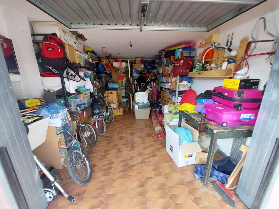 Immagine 29 di Appartamento in vendita  a Pontedera