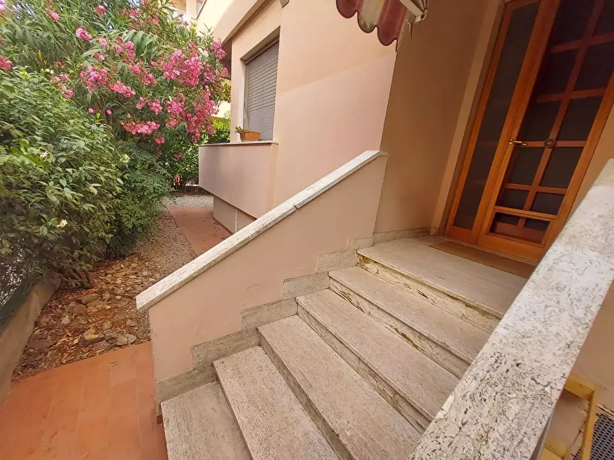 Immagine 27 di Appartamento in vendita  a Pontedera