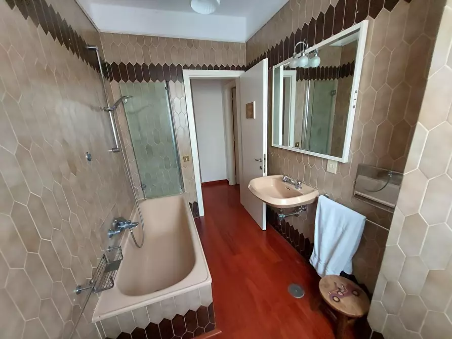 Immagine 11 di Appartamento in vendita  a Pontedera