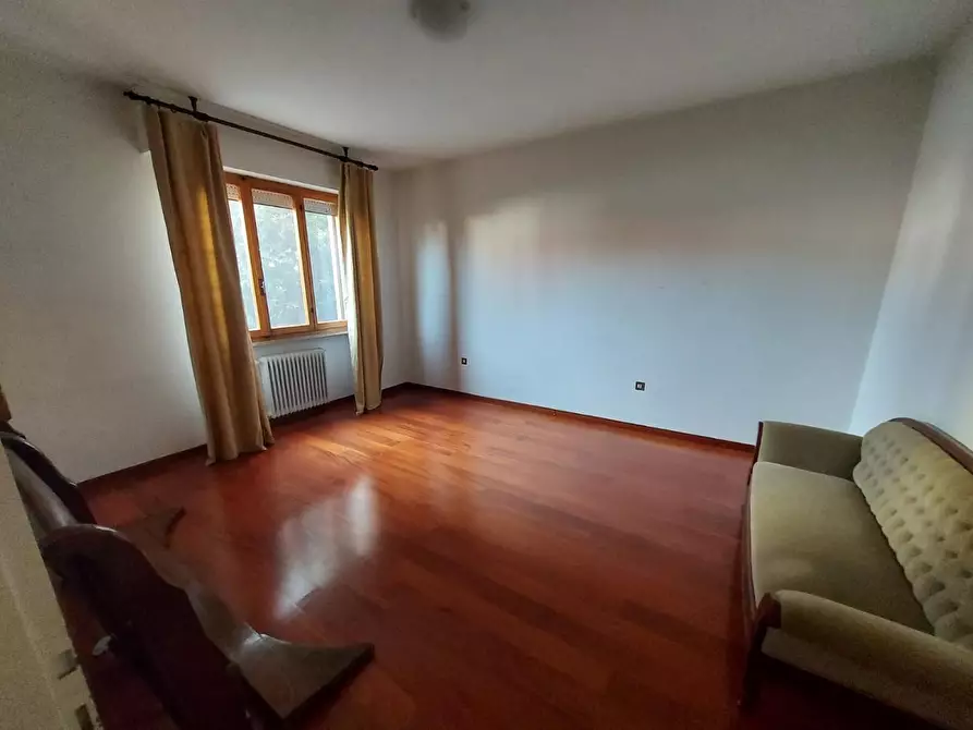 Immagine 7 di Appartamento in vendita  a Pontedera