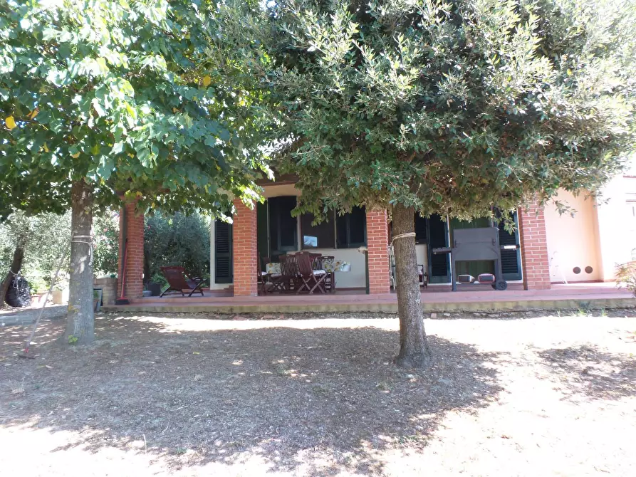 Immagine 8 di Villa in vendita  a Castelfiorentino