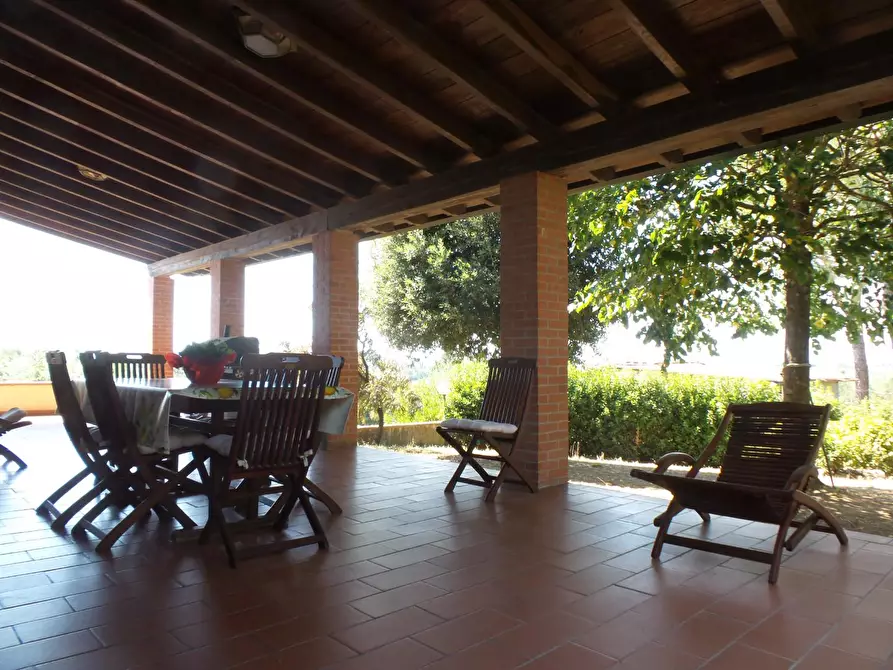 Immagine 3 di Villa in vendita  a Castelfiorentino