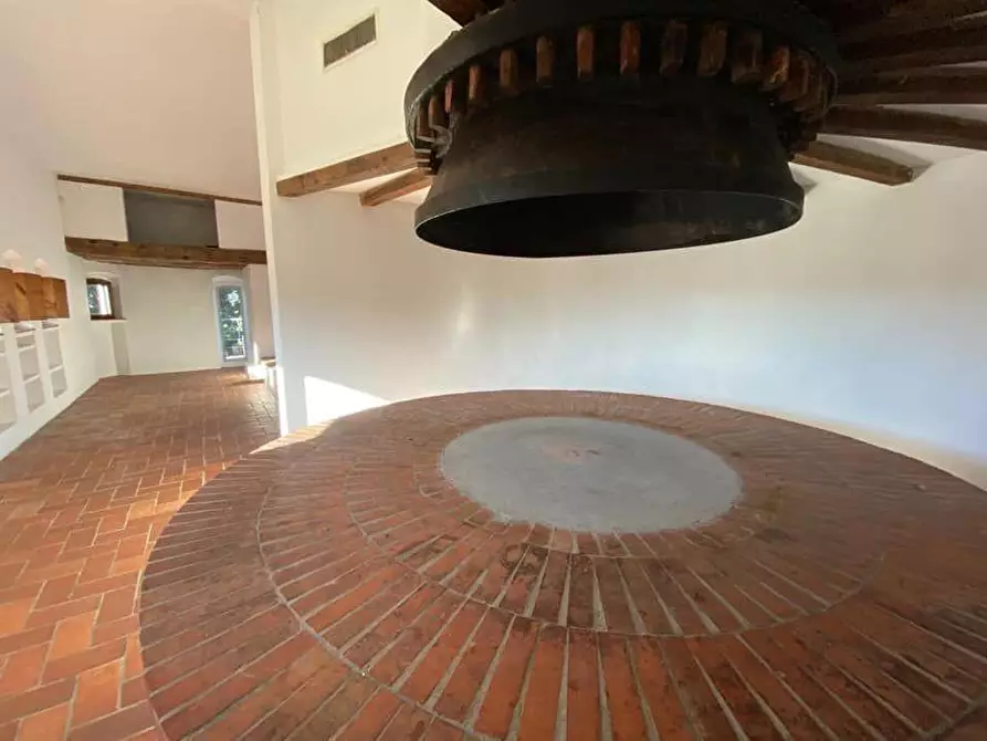 Immagine 44 di Villa in vendita  a Camaiore